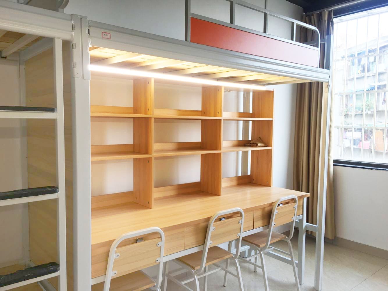 高三学子抉择：住校VS走读，孰优孰劣？